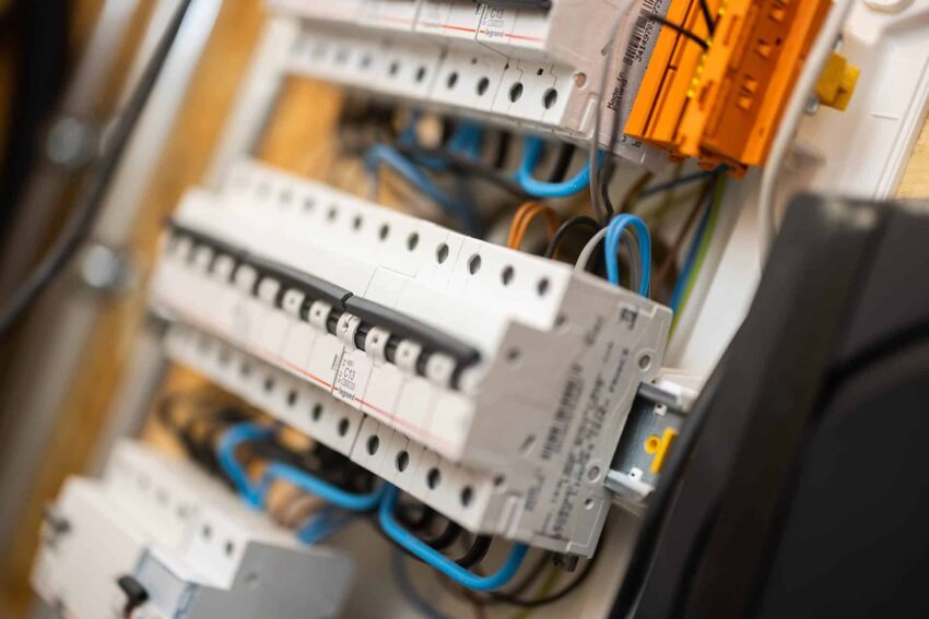 Grøn omstilling i Lyngby: Få installeret din ladeboks professionelt